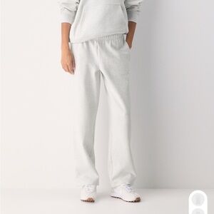 Aritzia Light Gray sweatpants
